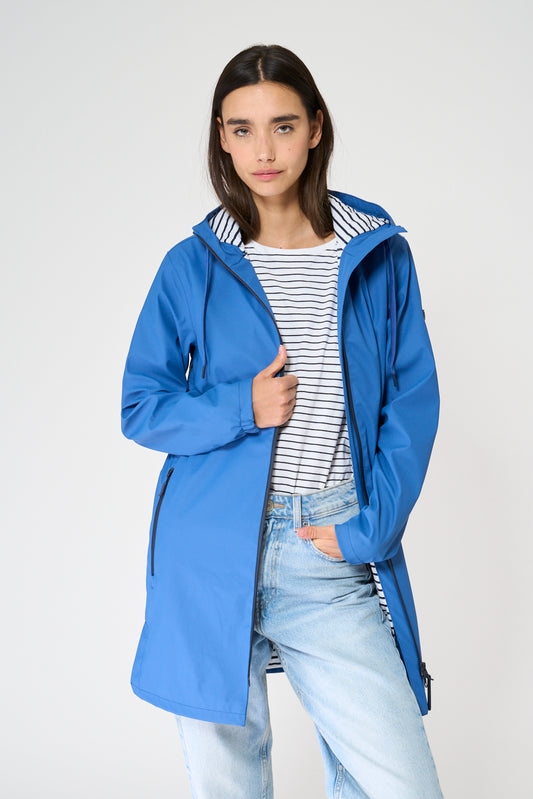 100% waterproof rain jacket with striped lining