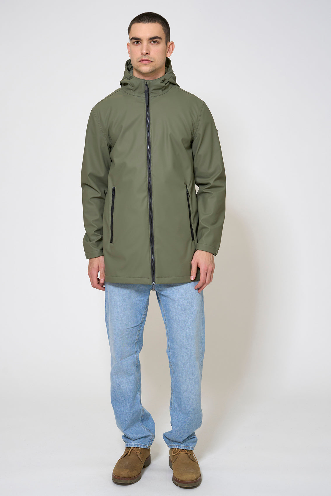 Chubasquero 100% impermeable con interior de forro polar