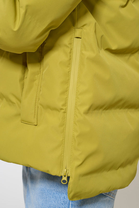 Short, 100% waterproof puffer jacket