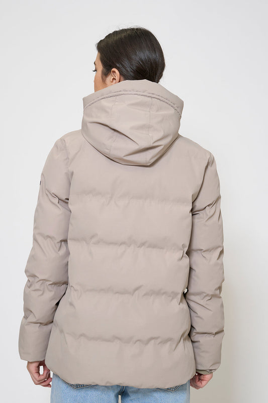 Short, 100% waterproof puffer jacket
