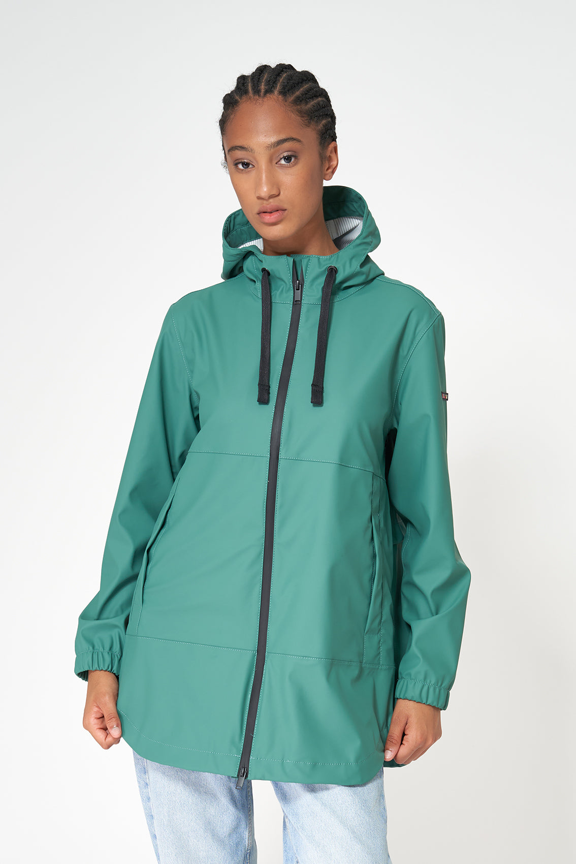 100% waterproof raincoat with heat-sealed seams