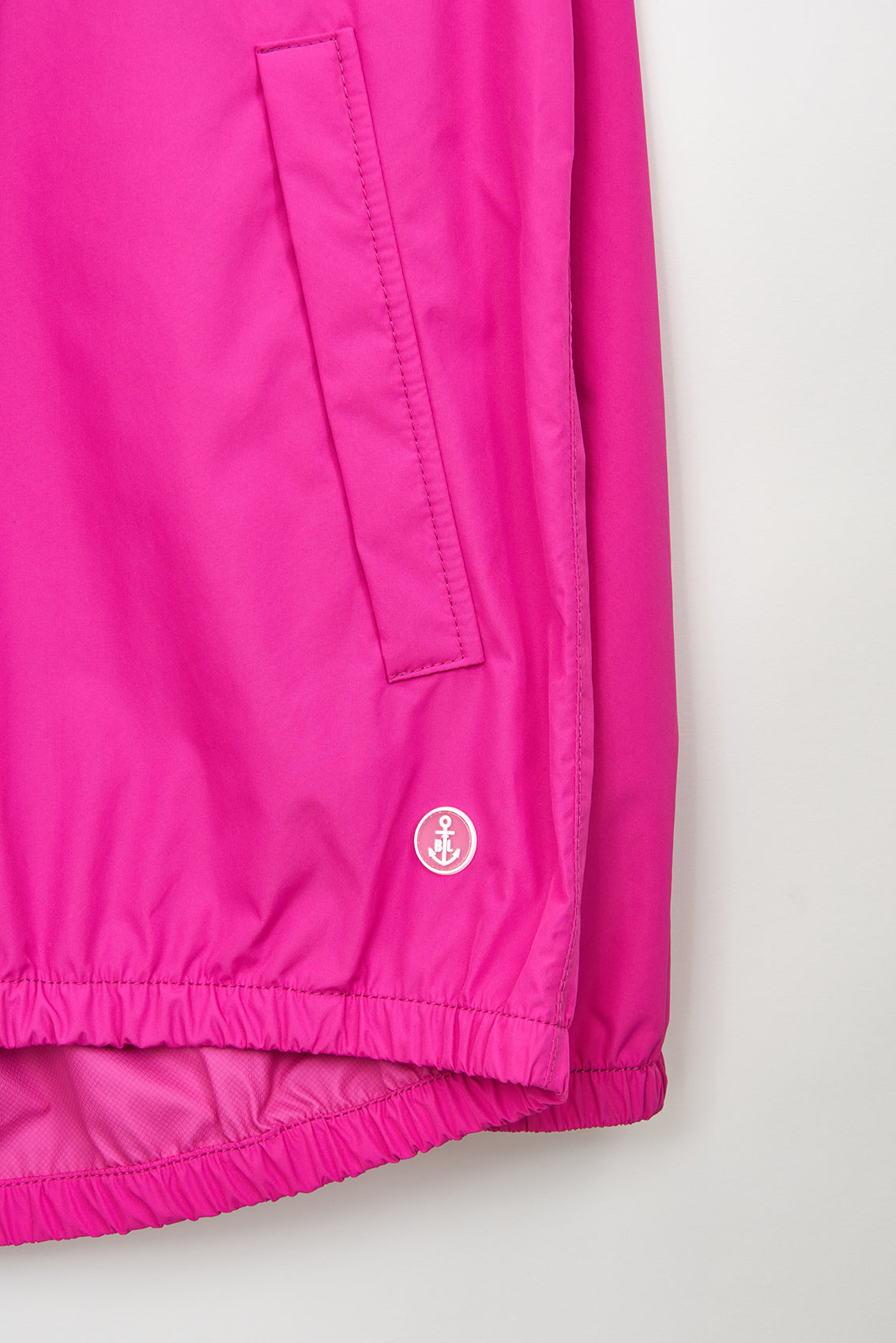 Women's 100% waterproof packable short raincoat