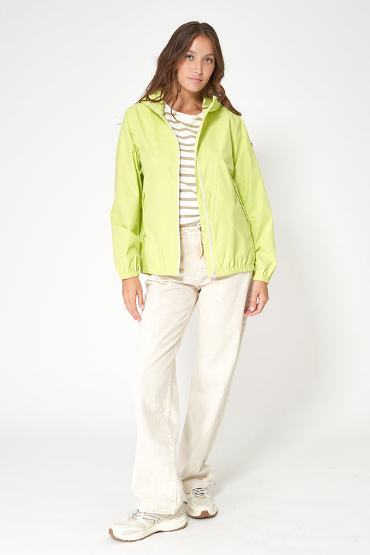 Chaqueta corta técnica 100% impermeable packable