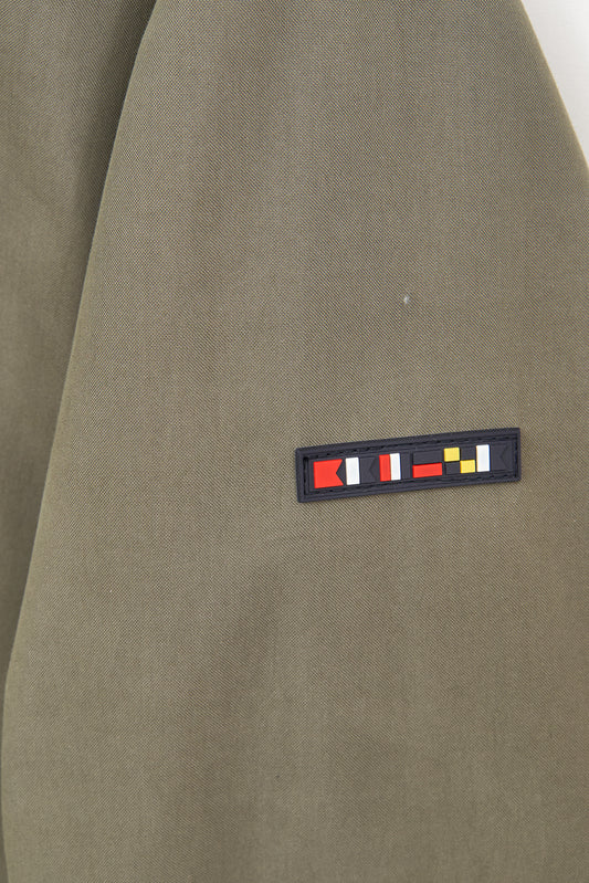 Cazadora tipo bomber de algodón 100% impermeable