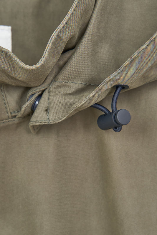 Cazadora tipo bomber de algodón 100% impermeable