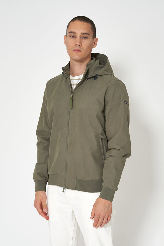 Cazadora tipo bomber de algodón 100% impermeable