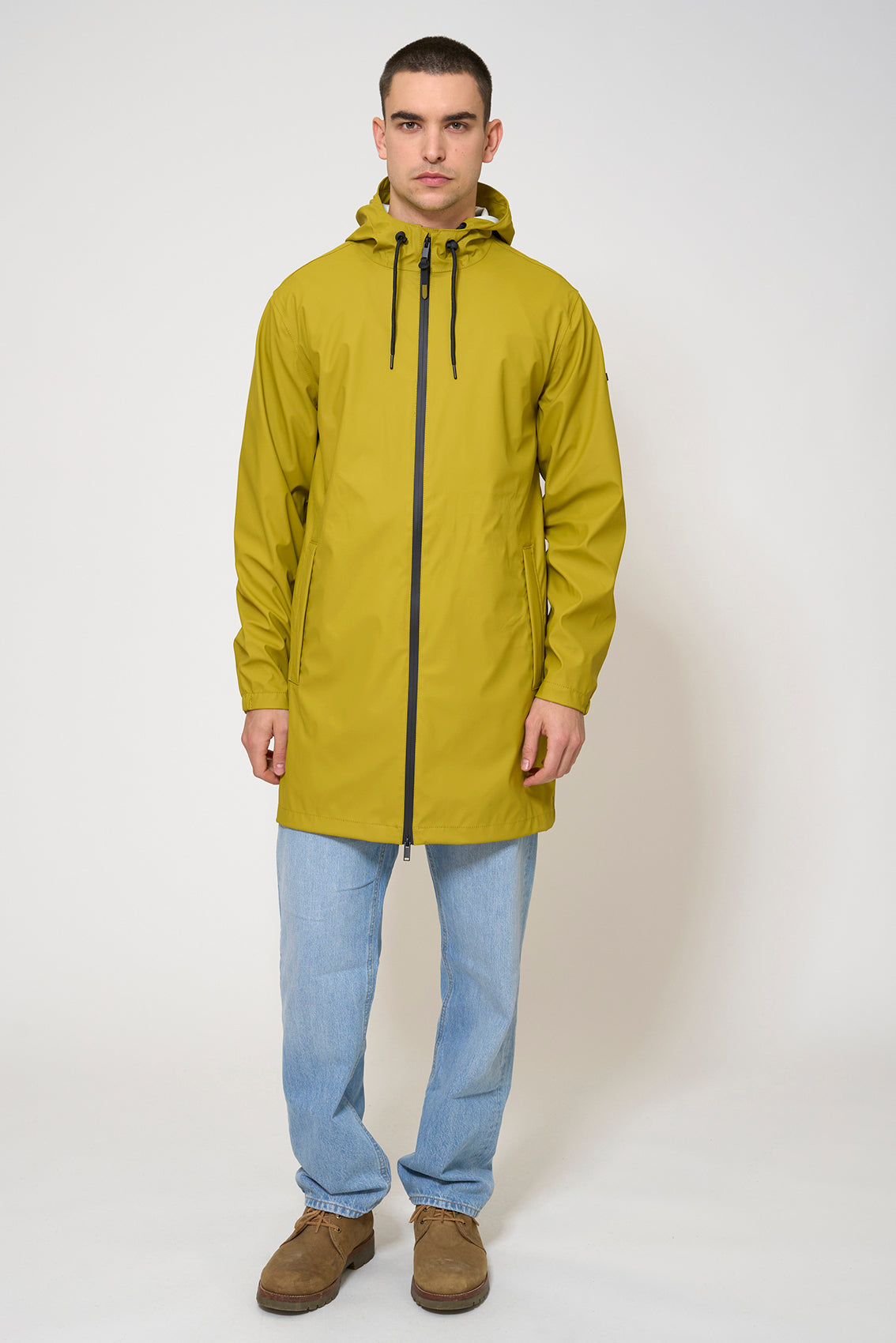 Mid-season waterproof raincoat