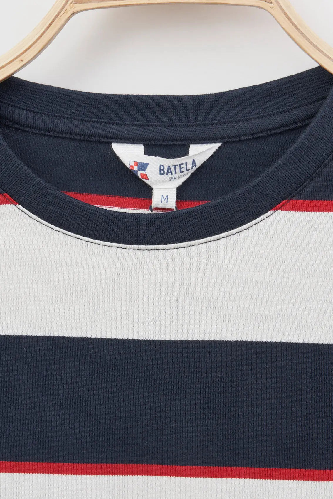 Camiseta a rayas de manga corta
