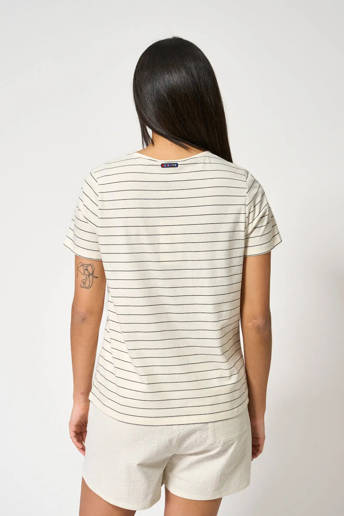 Fine striped crew neck T-shirt