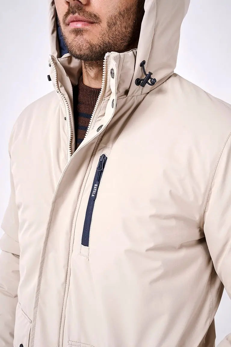 Raincoat with flap pockets