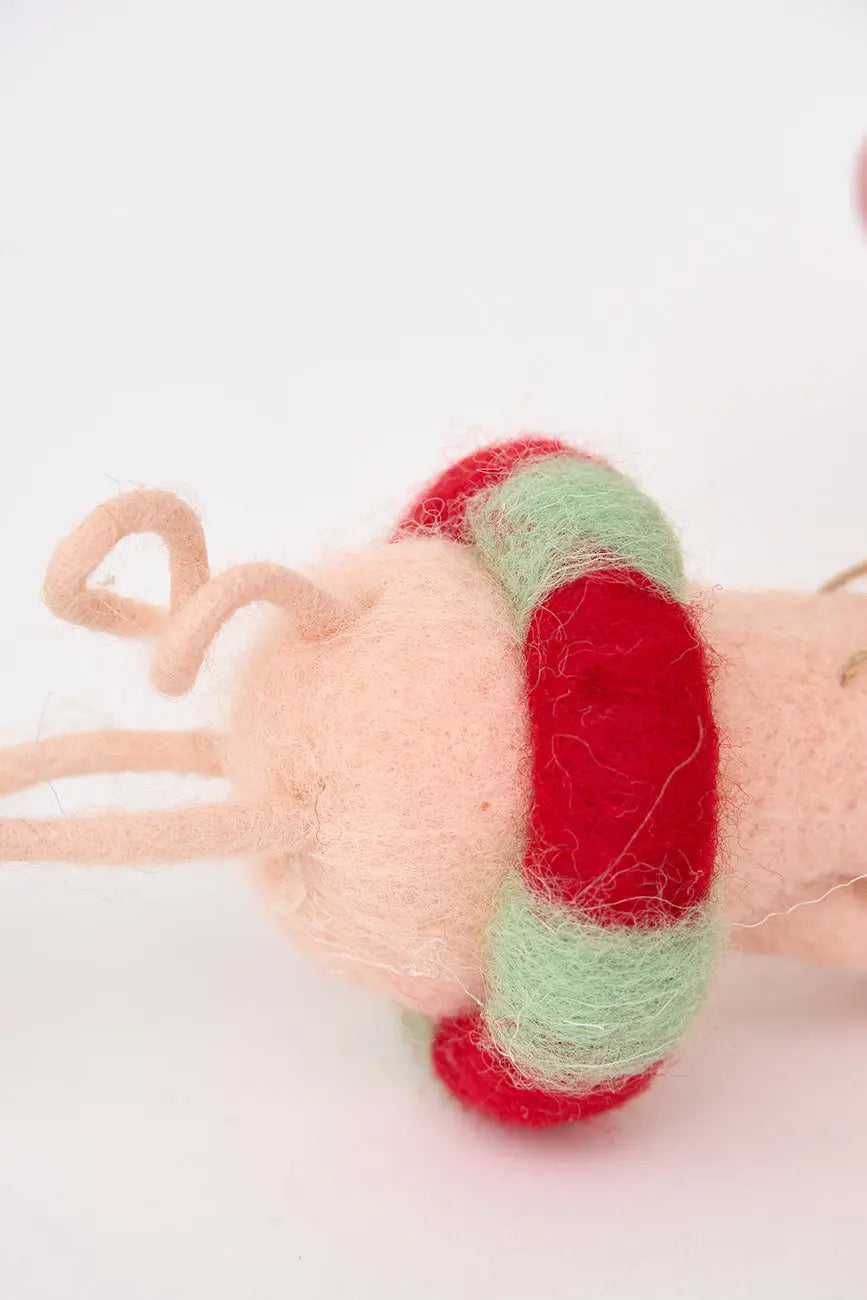 Colgante navideño en fieltro cerdita nadadora