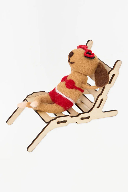 Colgante navideño en fieltro perrita en tumbona