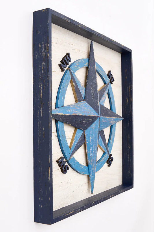 Cuadro de rosa de los vientos de madera envejecida