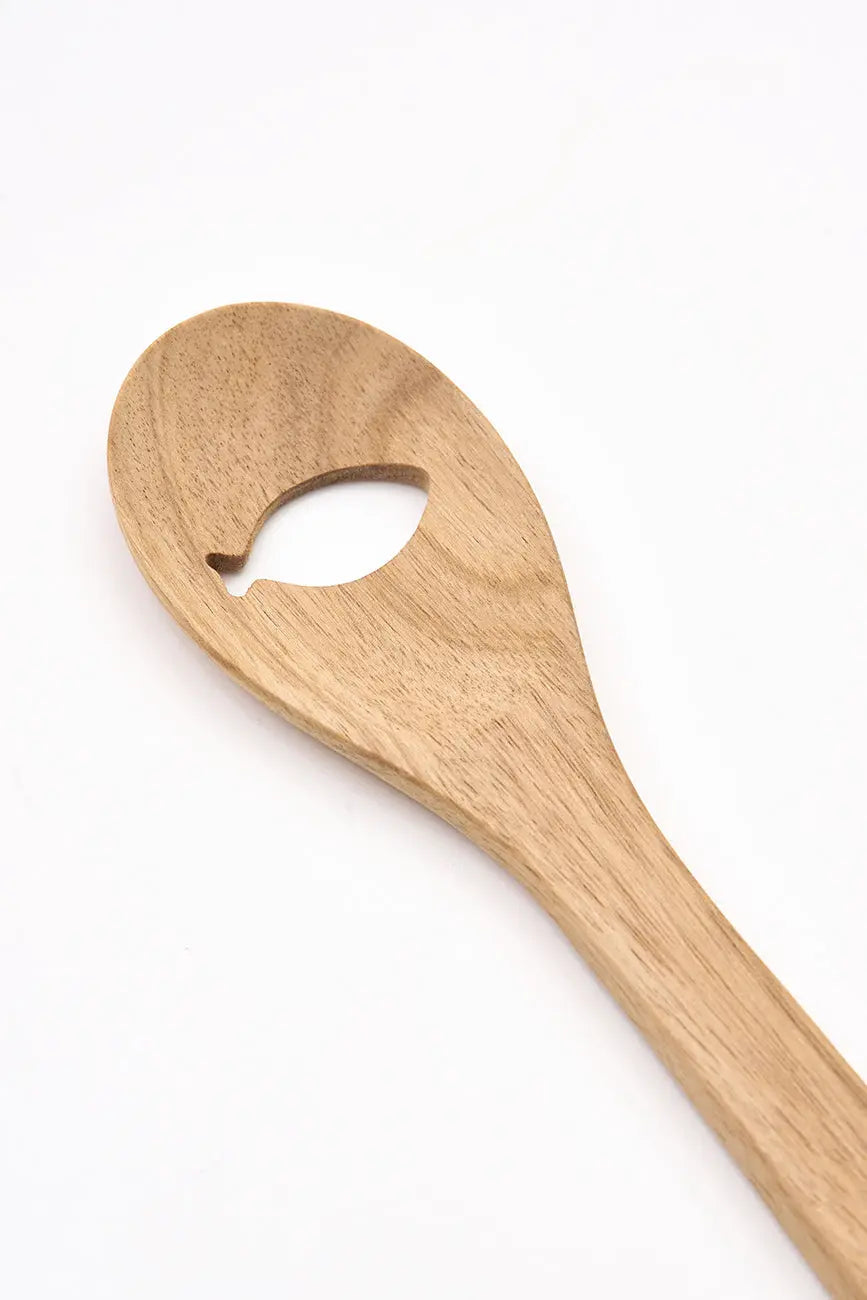 Cuchara de madera decorativa con pez