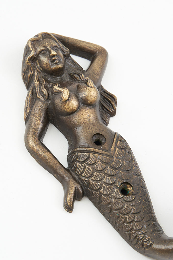 Perchero de metal forma de sirena Batela Deco 2024