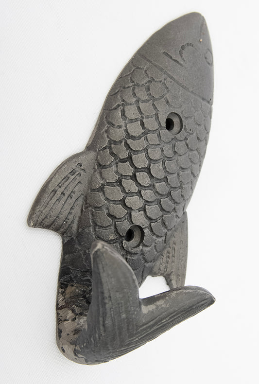 Metal fish hanger - D937