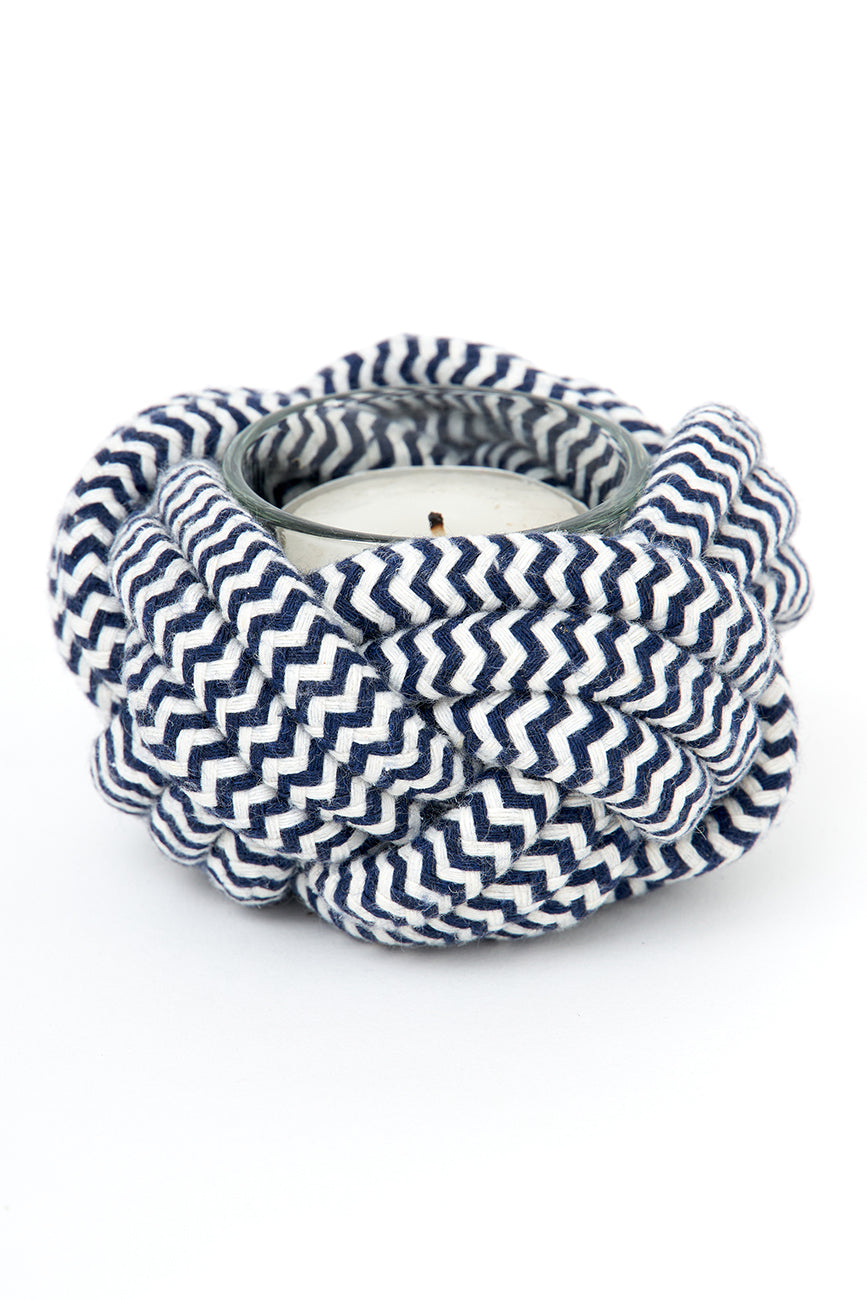 Rope candle holder