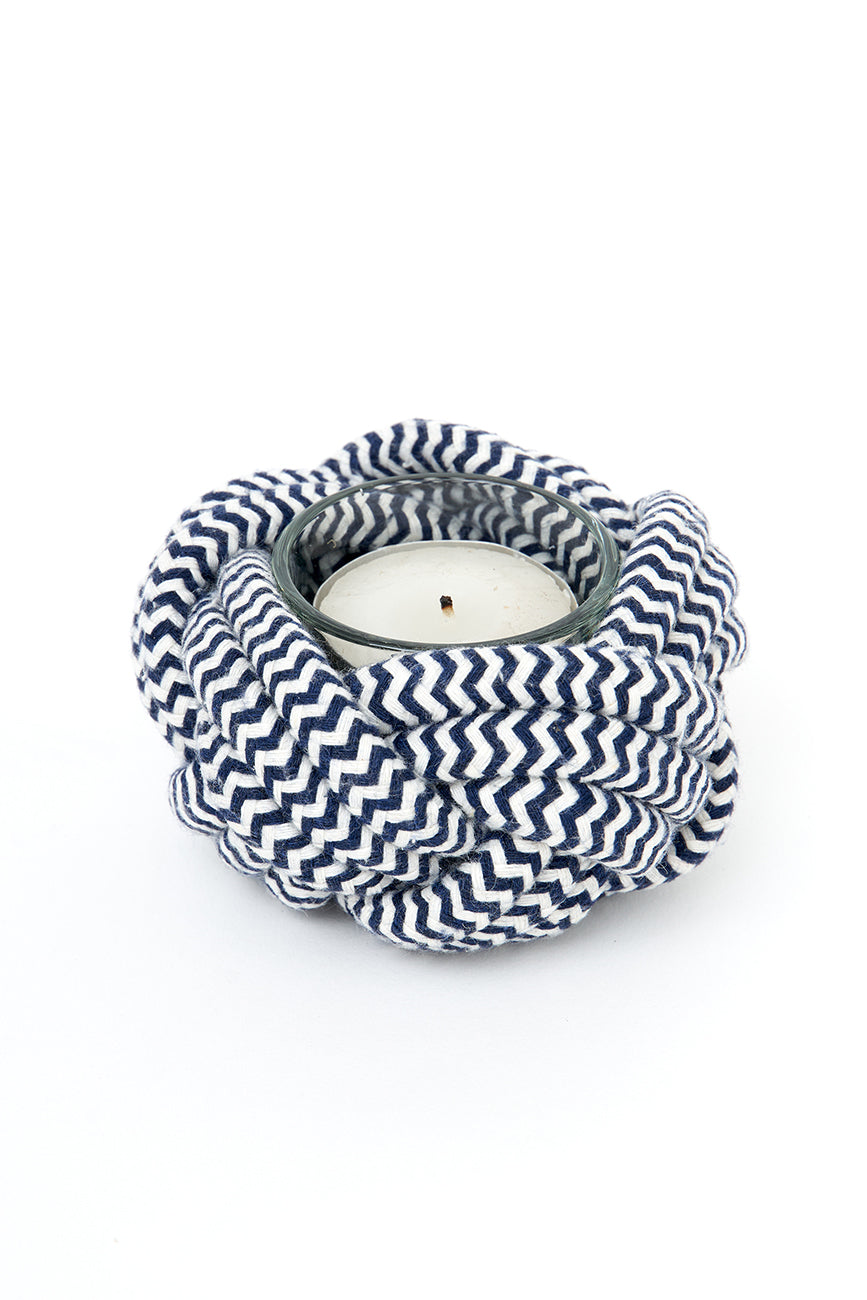 Rope candle holder