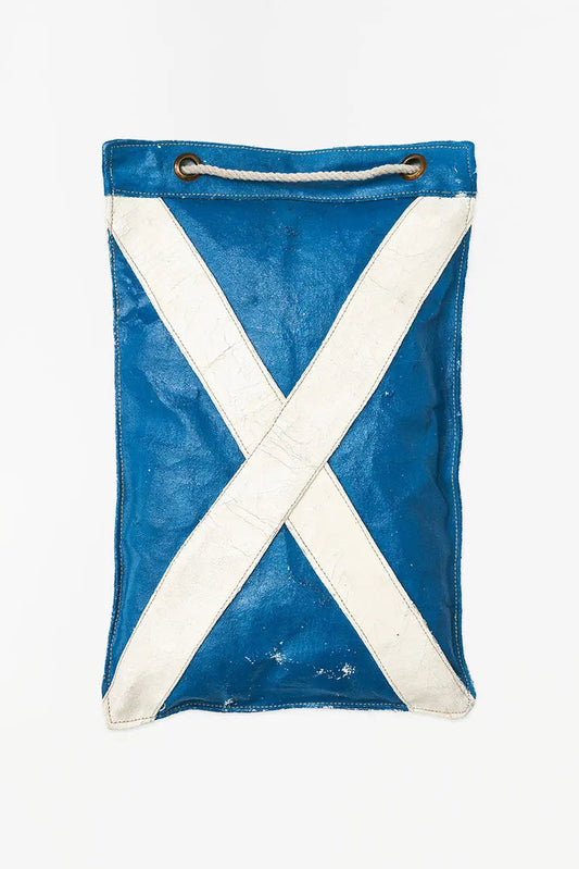 Kuxina, bandera