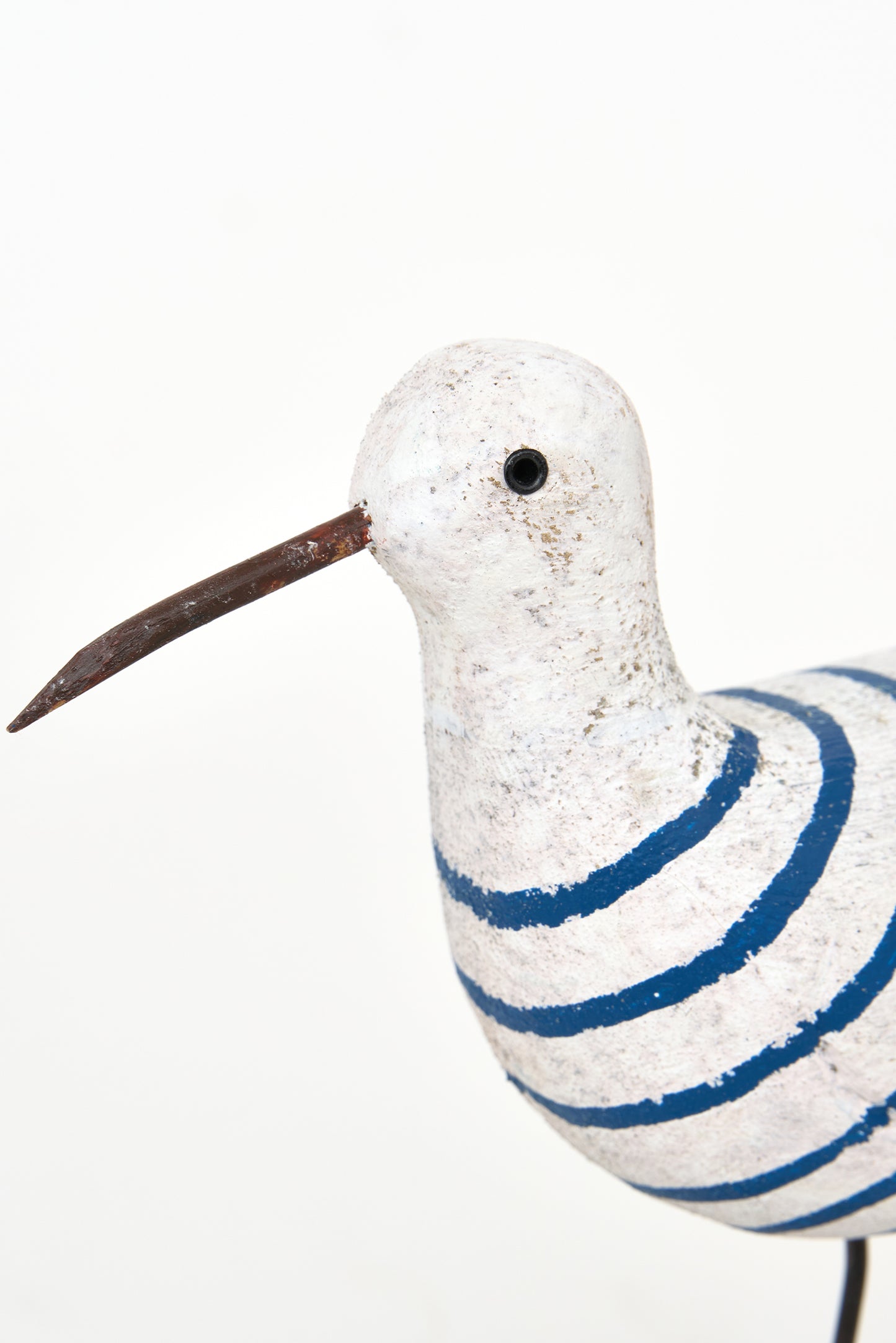 Figura ave madera rayas azules