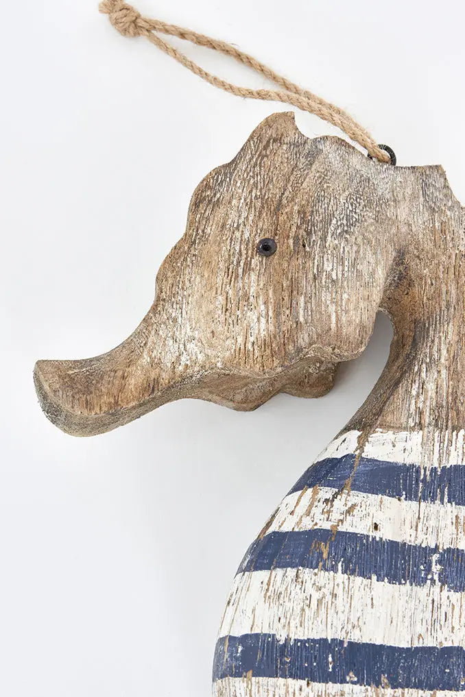 Colgante caballito de mar a rayas en madera