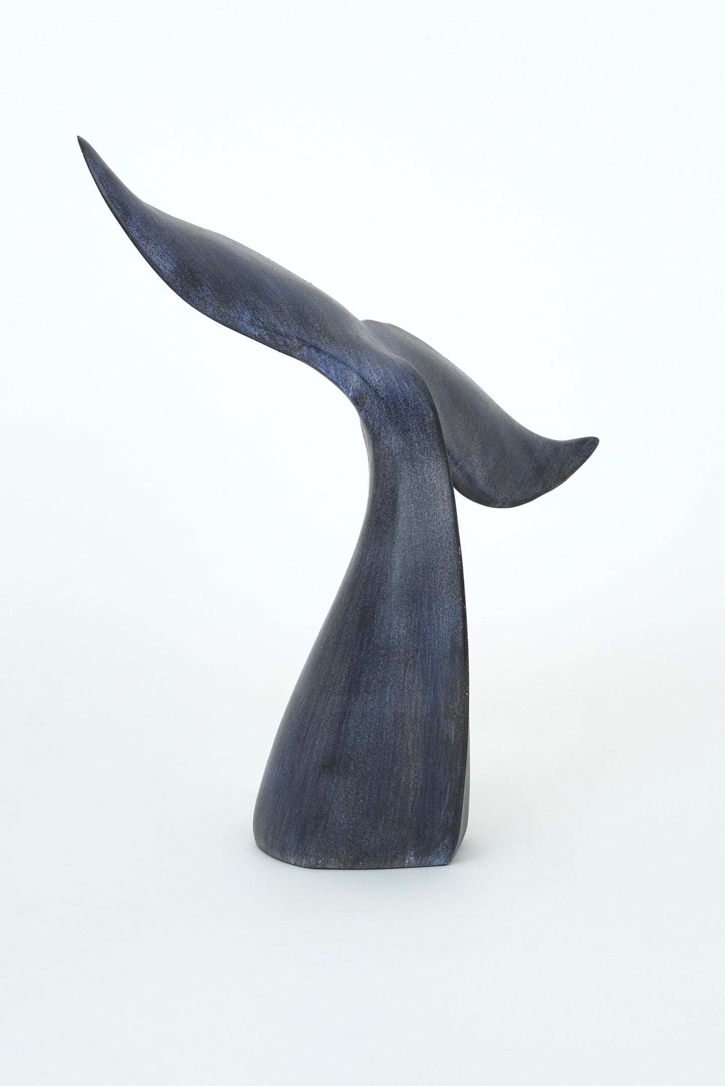 Erretxinazko balea-isats apaingarria