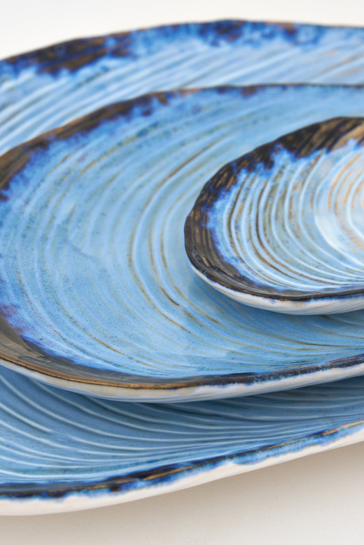 Mussel-shaped tray L: 26.5 cm