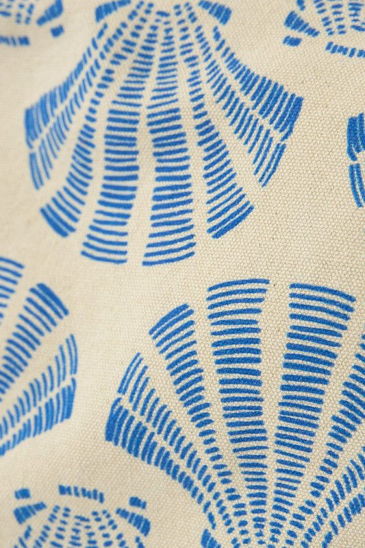 Crossbody bag with shell print
