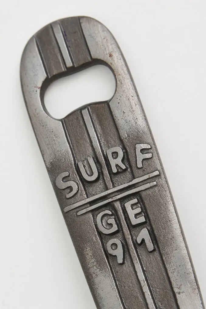 Abrebotellas tabla de surf en metal - Batela