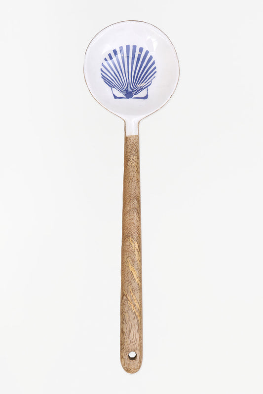 Cuchara de madera esmaltada con concha