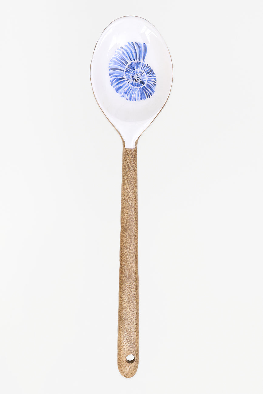 Cuchara de madera esmaltada con caracola