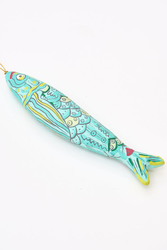 Colgante navideño forma de pez en papel maché