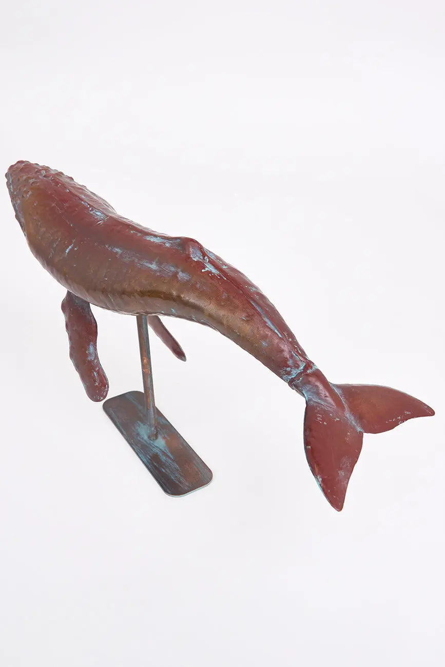 Ballena jorobada tamaño grande decorativa con base de metal