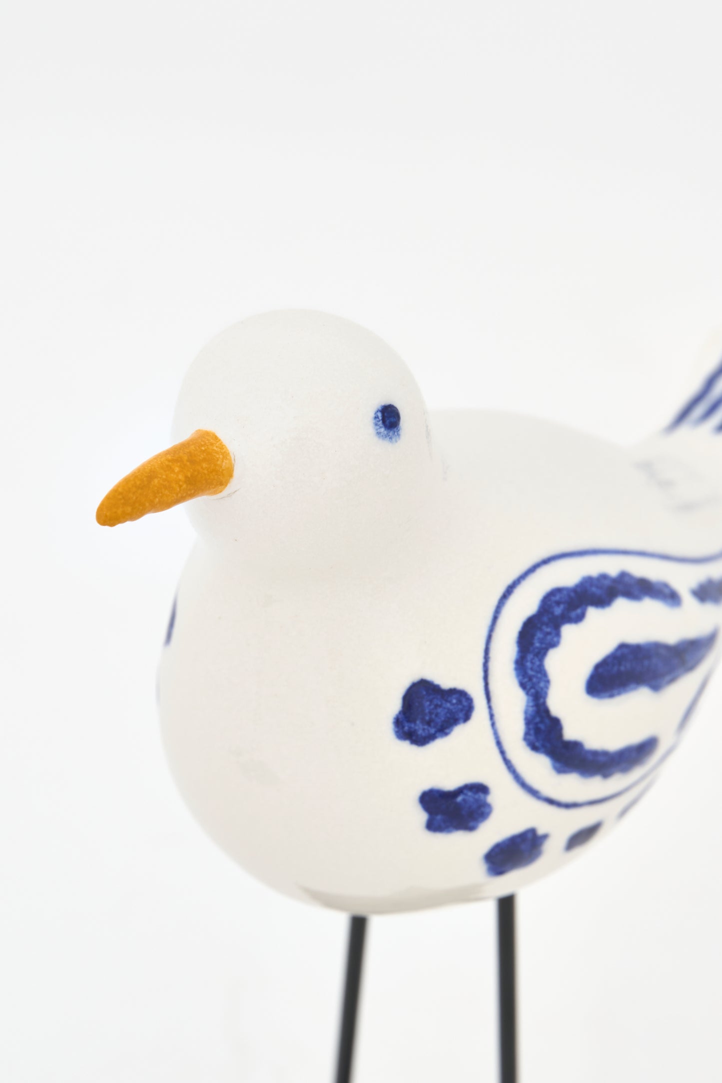 Ceramic bird with base L: 16 cm