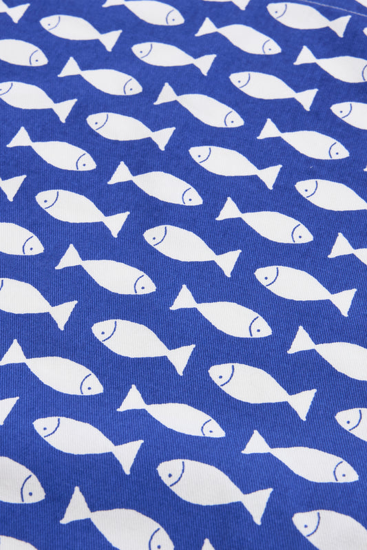 Delantal de algodón con peces