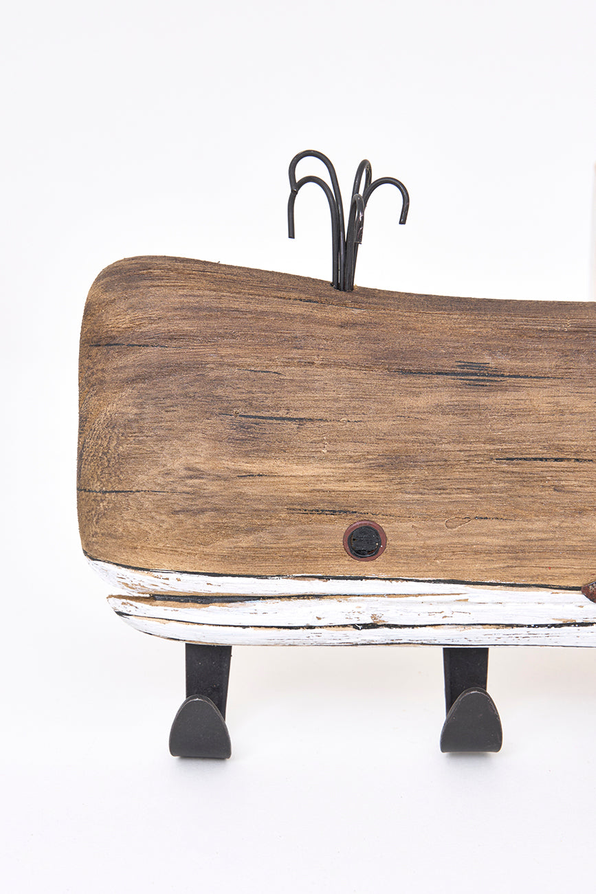 Colgador de llaves de ballena de madera