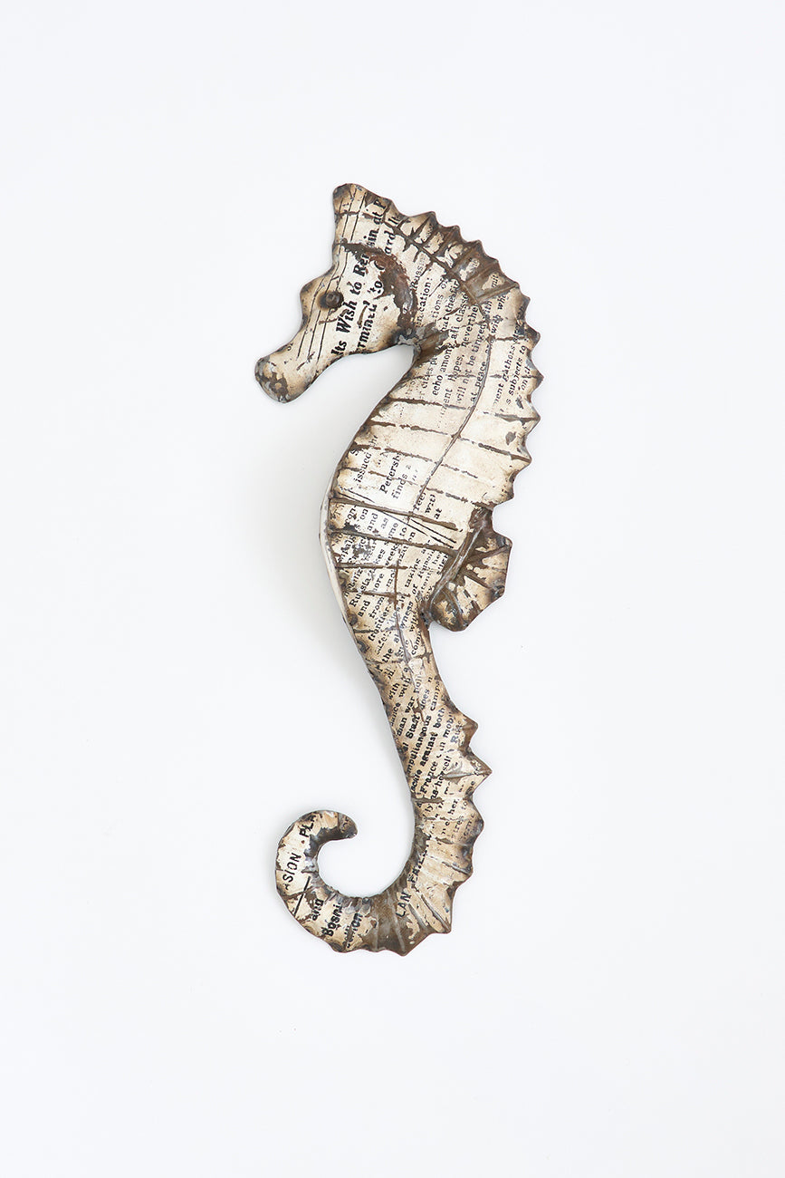Caballito de mar decorativo de metal reciclado