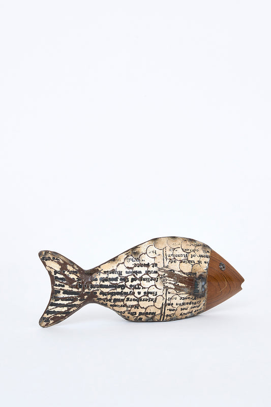 Pez decorativo envejecido de metal reciclado