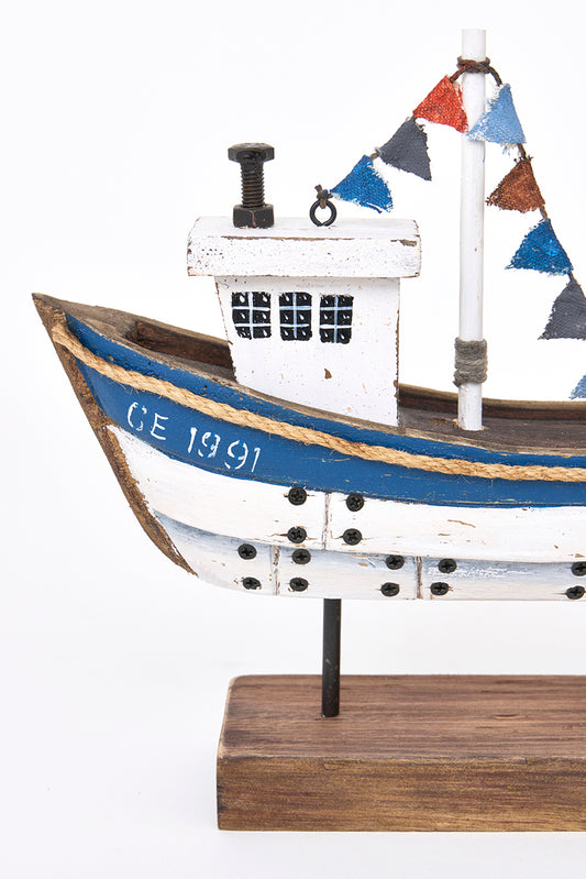 Barco decorativo de madera con base