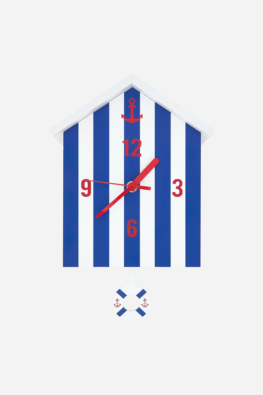 Egurrezko erlojua, hondartzako aldagela baten formakoa