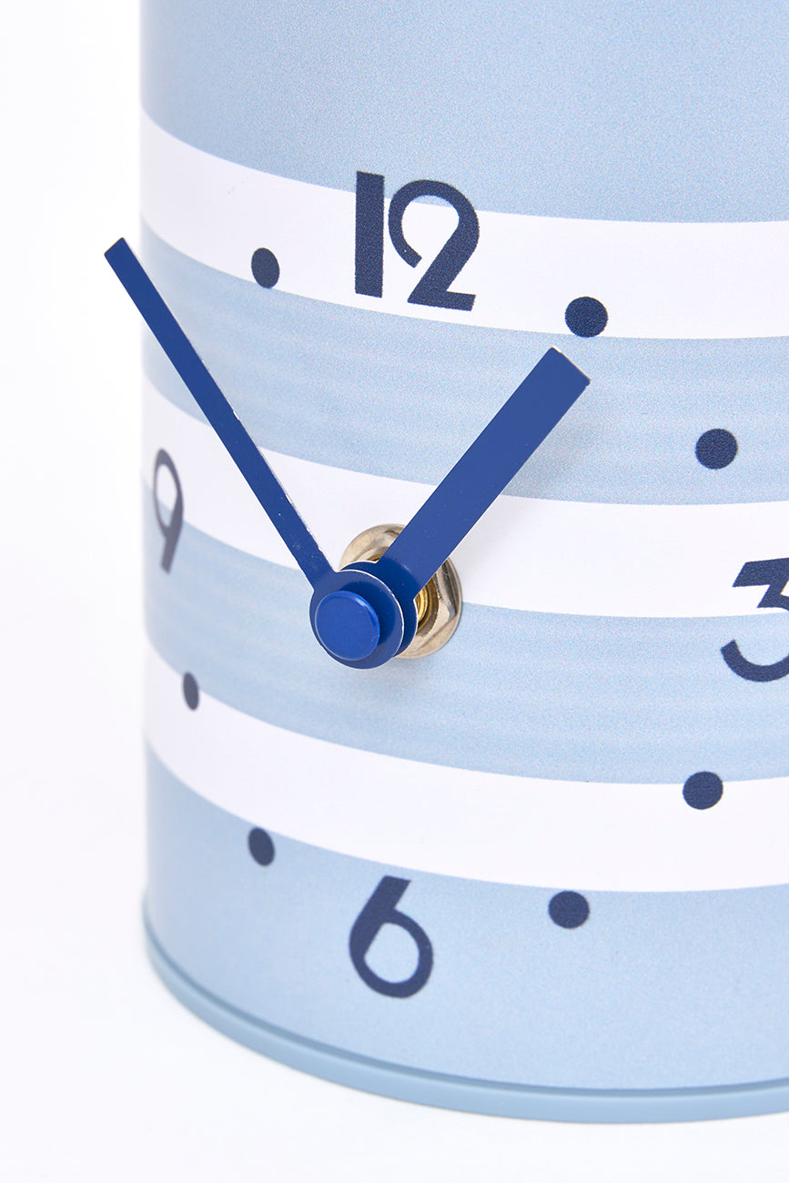 Pot à crayons horloge en plastique à rayures