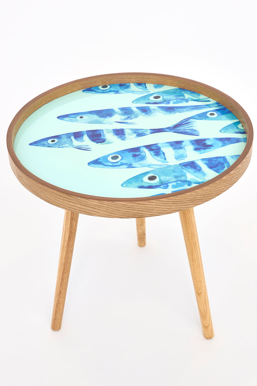 Set de 3 mesas redondas de madera esmaltada con banco de peces
