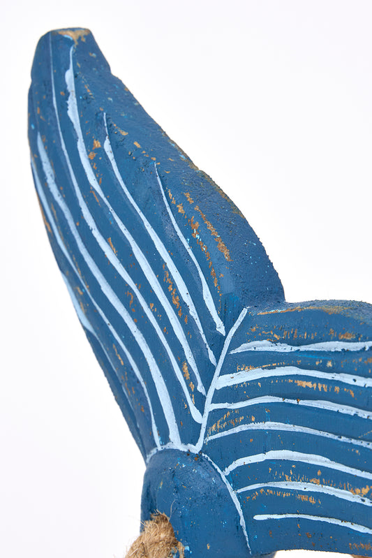 Tope de puerta grande de madera con forma de cola de ballena