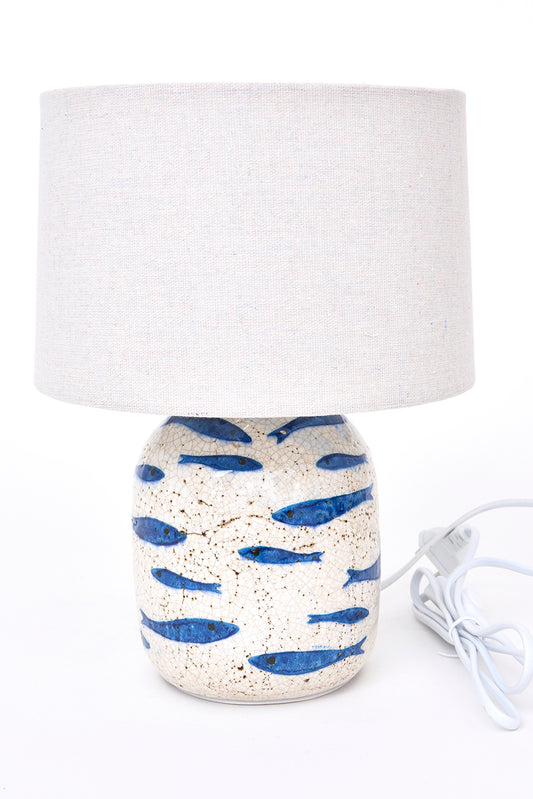 Lámpara de terracota con peces pintados