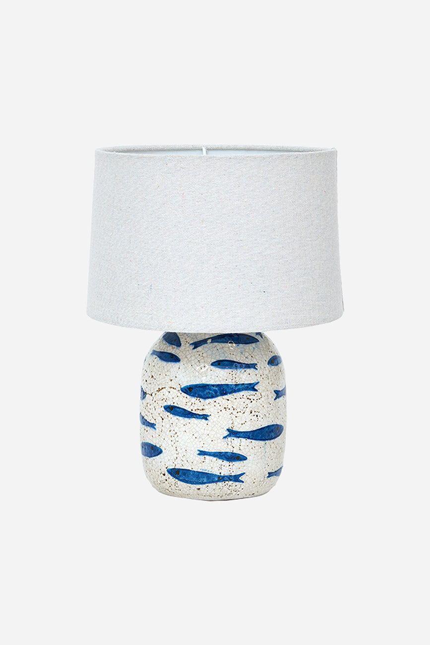 Lámpara de terracota con peces pintados