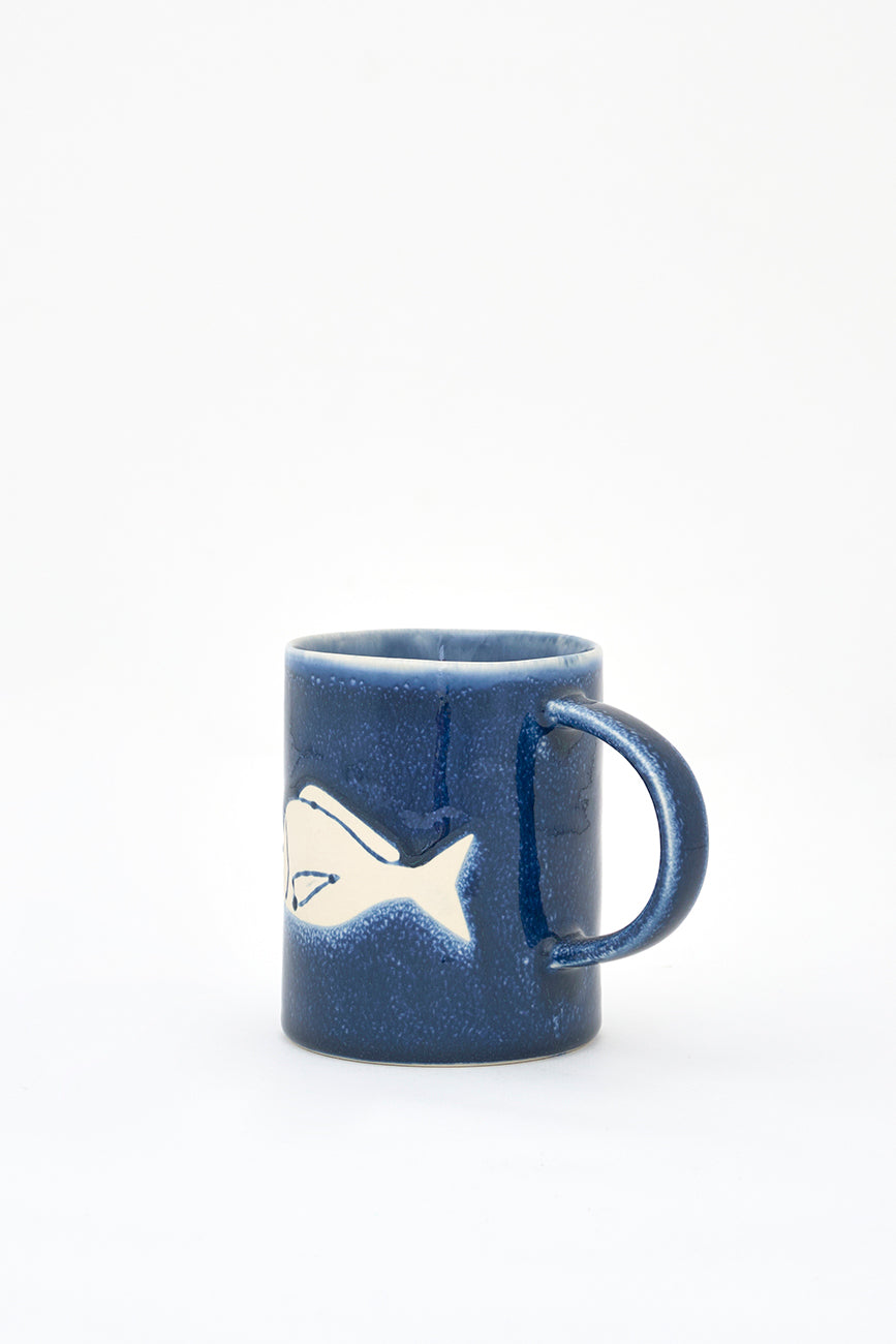 Taza de gres pez marino con pez