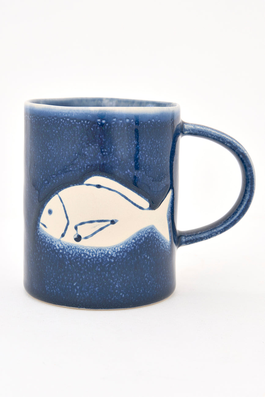 Taza de gres pez marino con pez