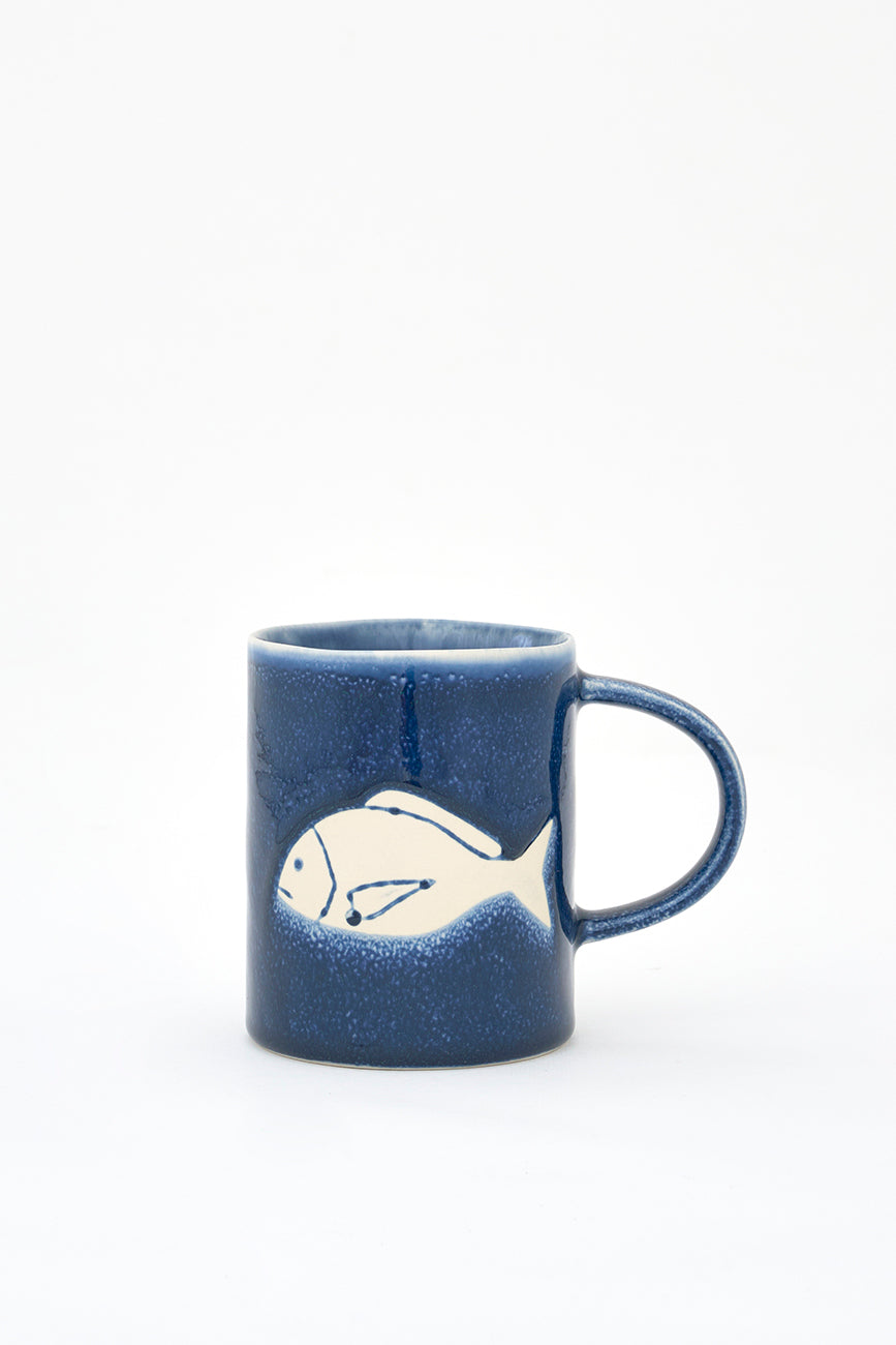 Taza de gres pez marino con pez