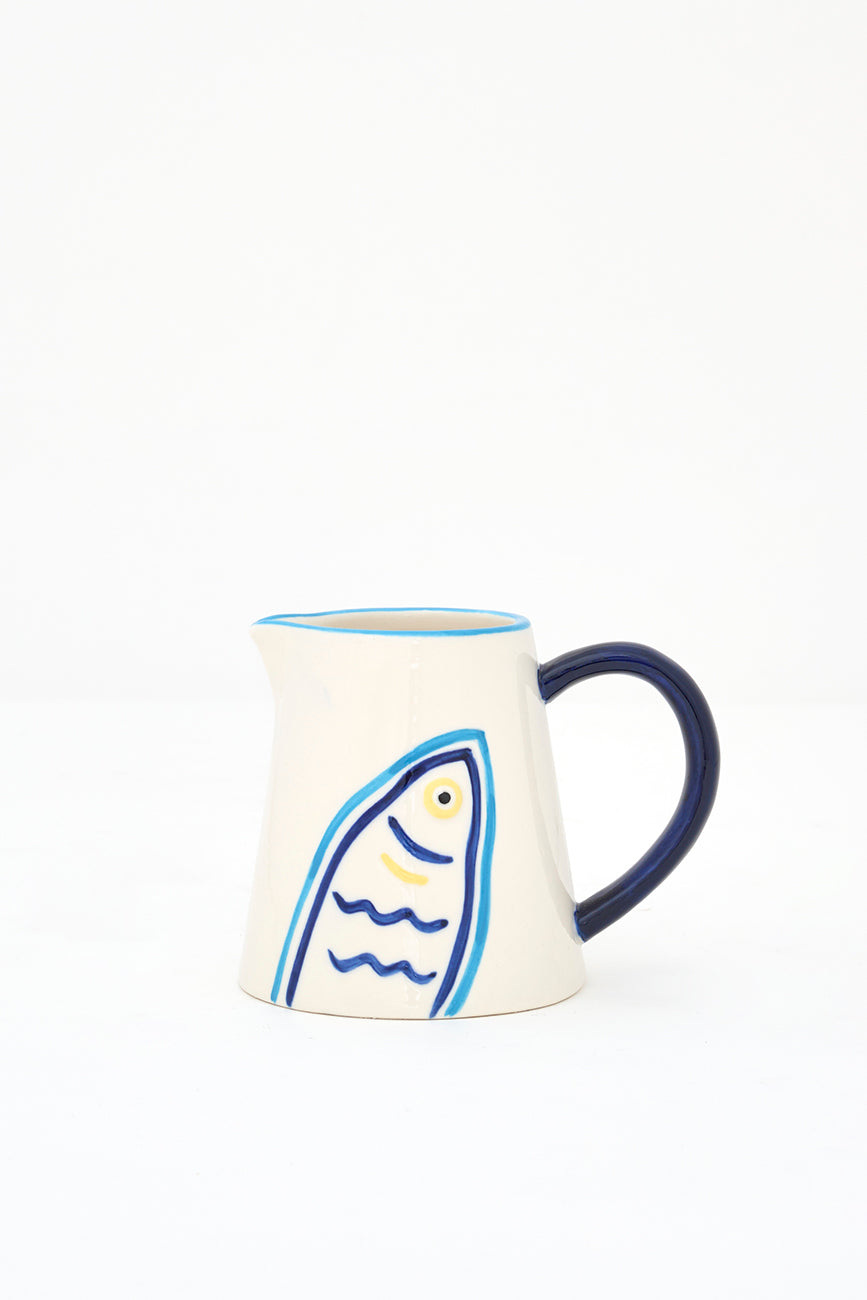 Jarra de leche de gres con pez pintado
