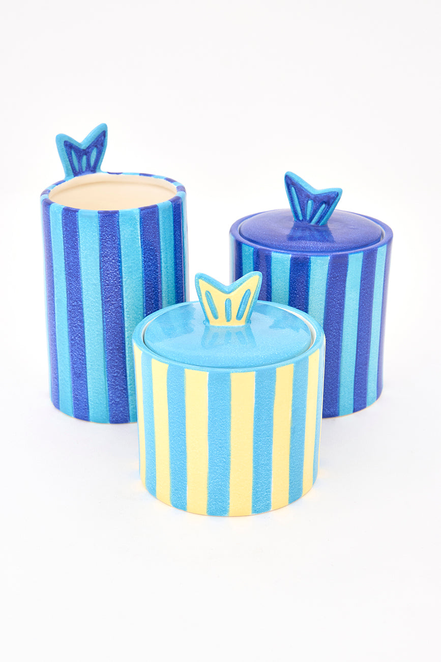 Gresezko edalontzia, hortzetako eskuila gordetzeko